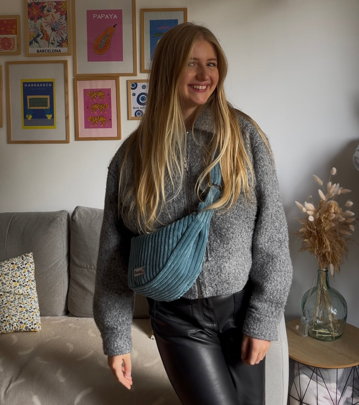 Sac demi-lune bleu clair