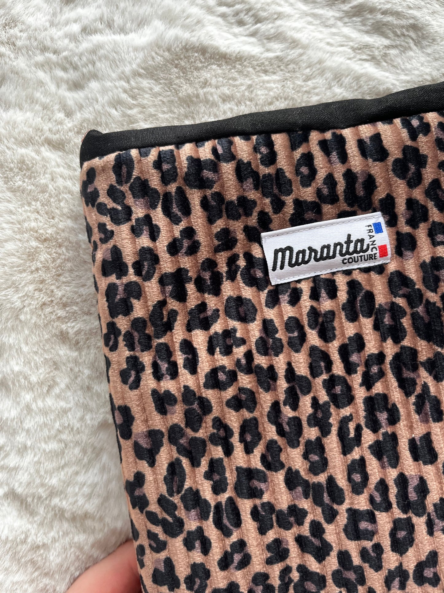 Pochette à livre velours léopard
