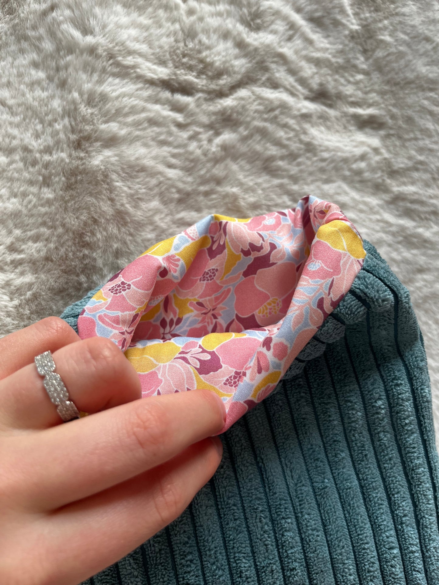 Pochette à livre velours bleu