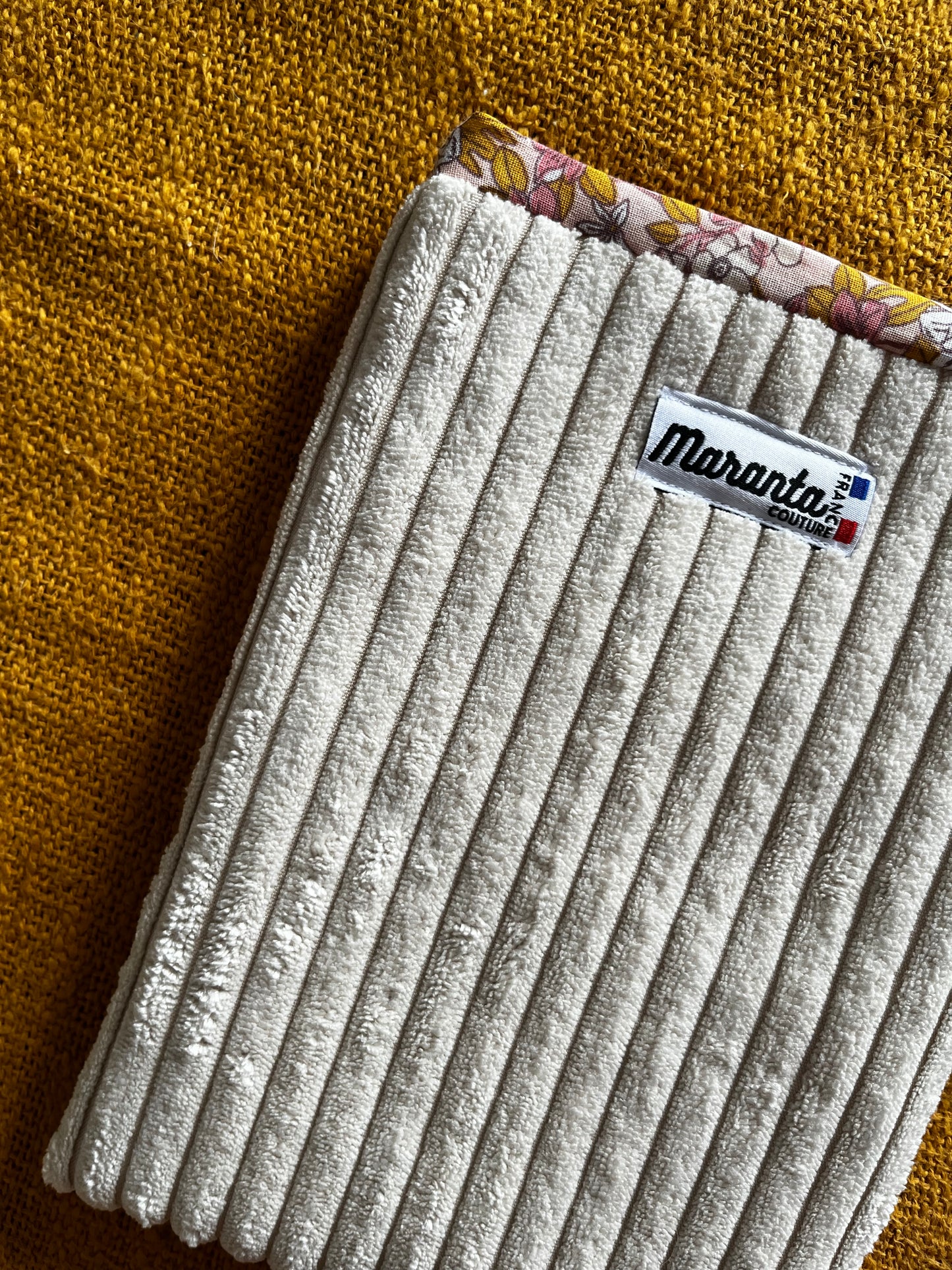 Pochette à livre velours écrue