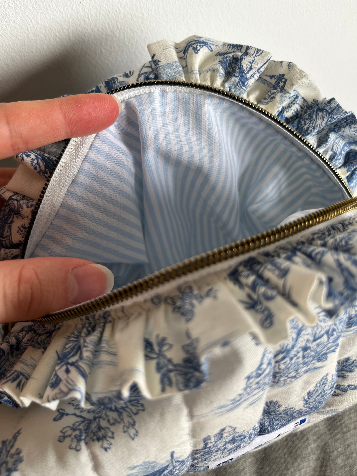 Trousse toile de jouy bleue