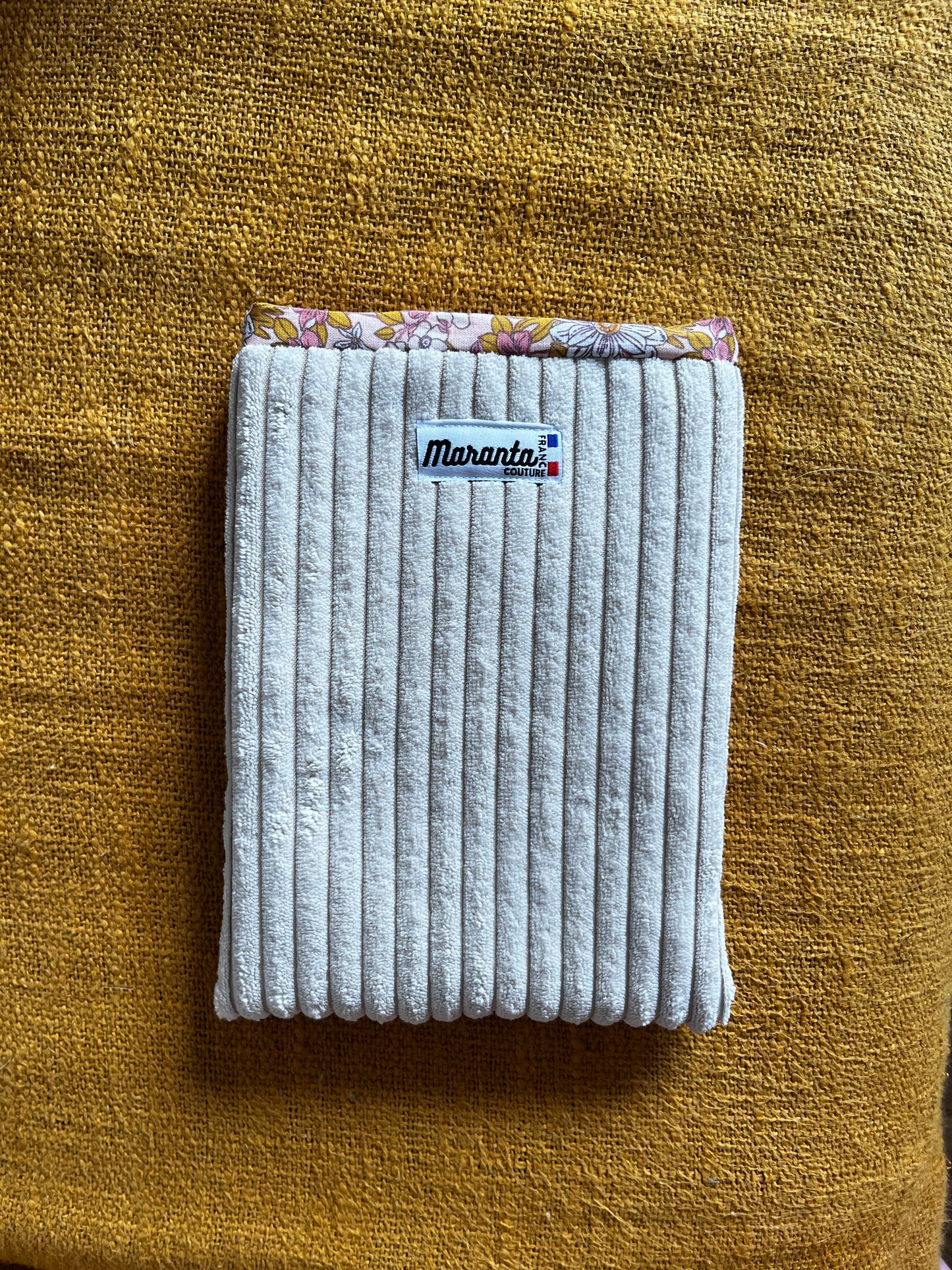 Pochette à livre velours écrue