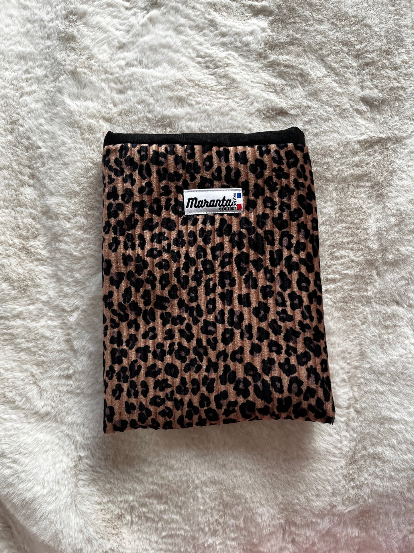 Pochette à livre velours léopard
