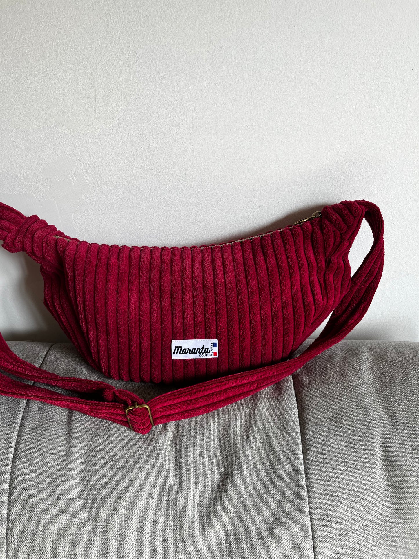 Sac demi-lune bordeaux