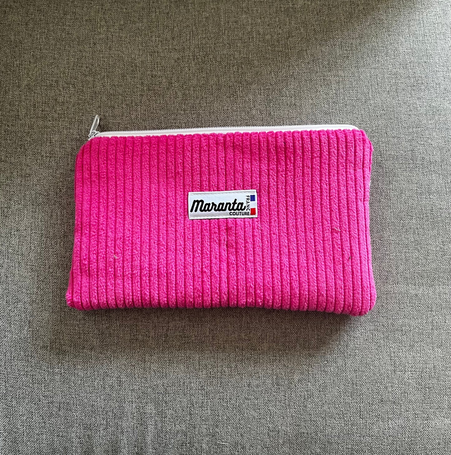 Pochette plate velours petites côtes rose