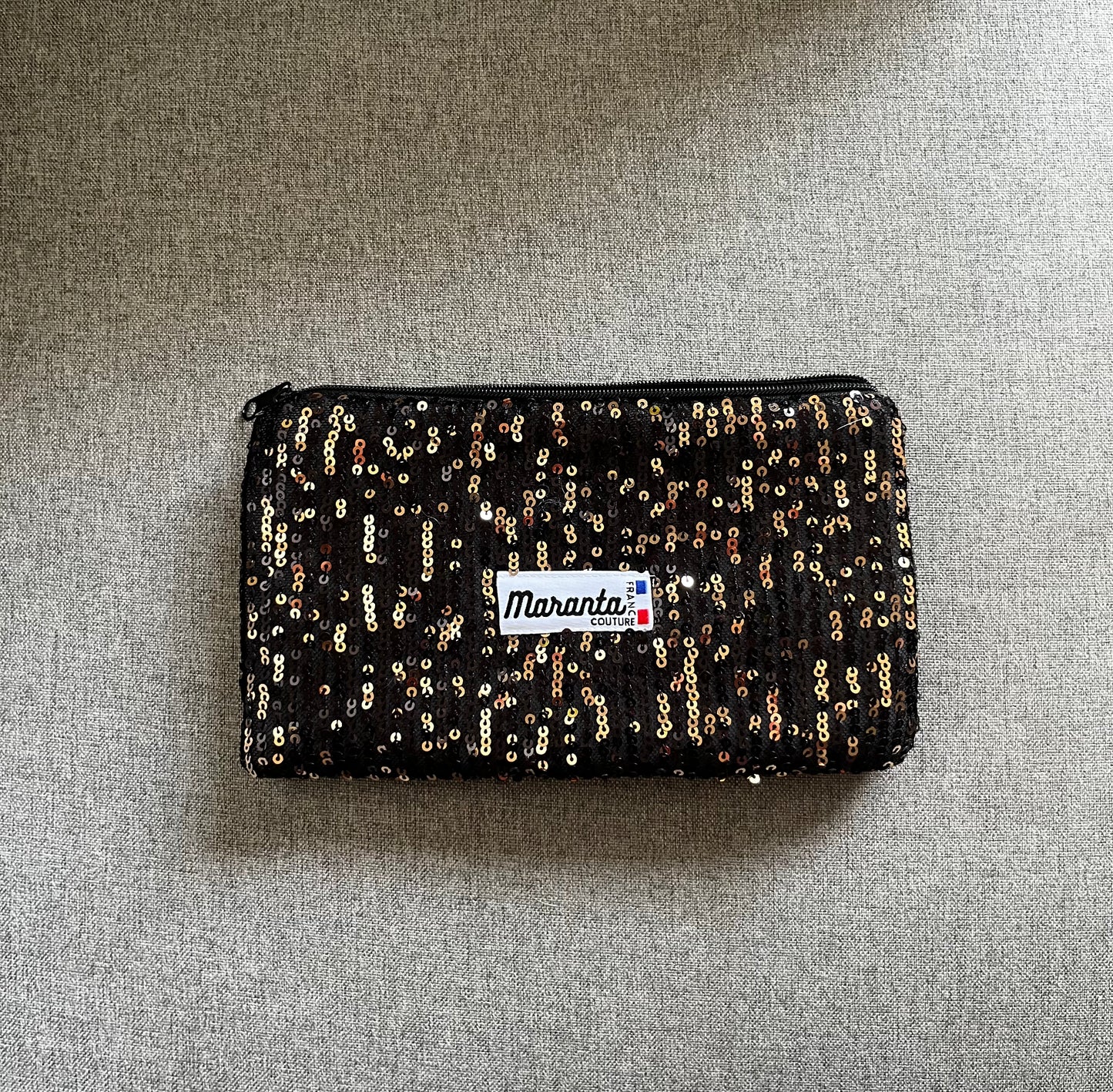 Pochette en sequins noir